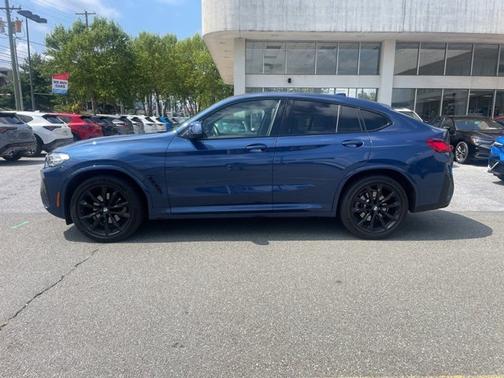2022 BMW X4 xDrive30i