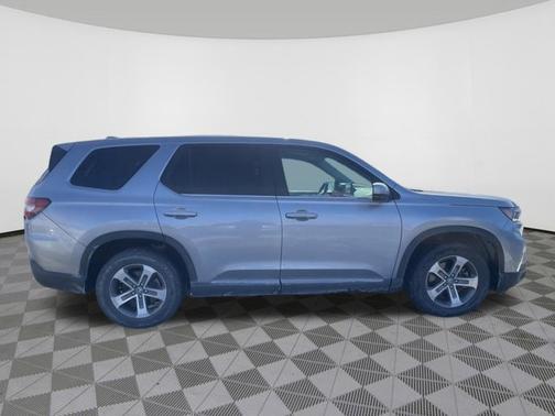 2023 Honda Pilot EX-L 7 Passenger