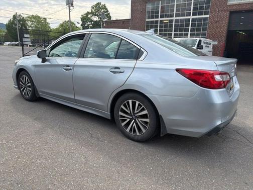Ice Silver Metallic 2019 Subaru Legacy 2.5i Premium