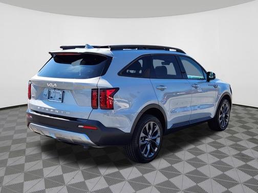 Wolf Gray 2022 Kia Sorento X-Line EX