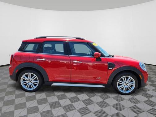 Chili Red 2022 MINI Countryman Cooper