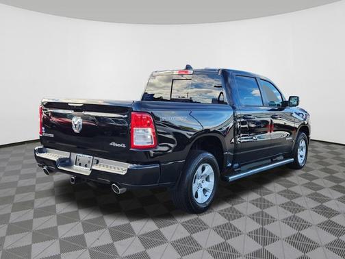 Diamond Black Crystal Pearlcoat 2023 RAM 1500 Big Horn