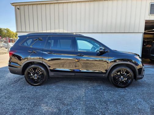 2022 Honda Pilot Black Edition