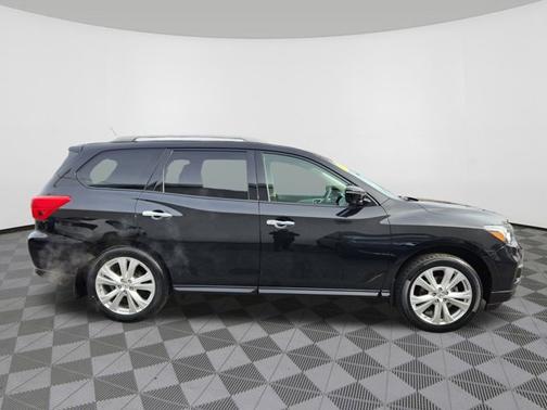 2018 Nissan Pathfinder SL