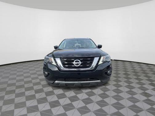 2018 Nissan Pathfinder SL