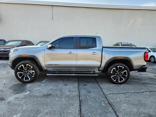 2024 GMC Canyon 4WD Denali