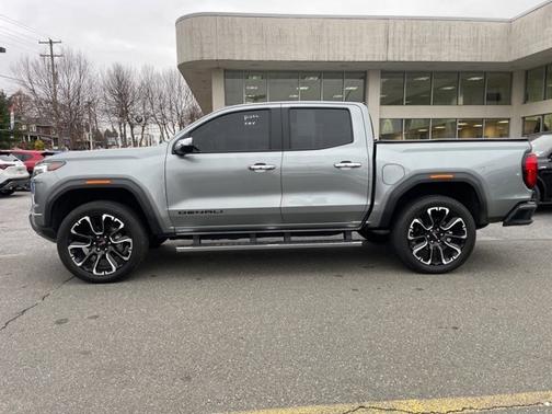 2024 GMC Canyon 4WD Denali