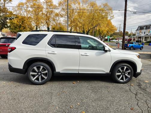 2025 Honda Pilot Elite