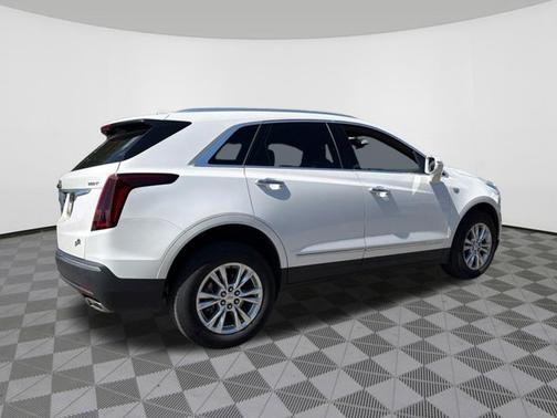 Crystal White Tricoat 2020 Cadillac XT5 Luxury AWD