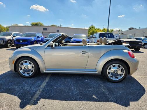 2014 Volkswagen Beetle Auto 1.8T