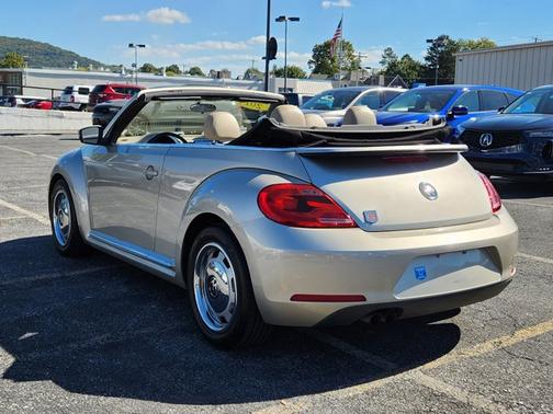 2014 Volkswagen Beetle Auto 1.8T
