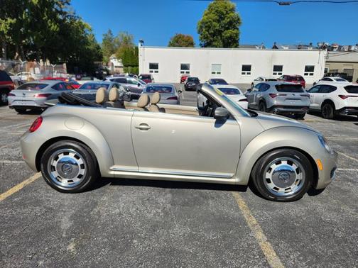 2014 Volkswagen Beetle Auto 1.8T