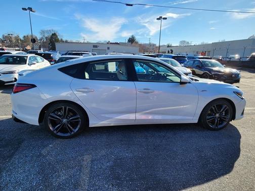 2023 Acura Integra w/A-Spec Package