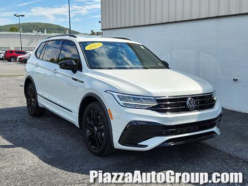 2022 Volkswagen Tiguan SE R-Line Black