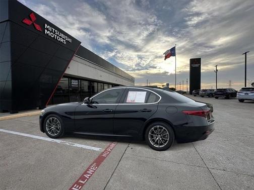 2018 Alfa Romeo Giulia Base