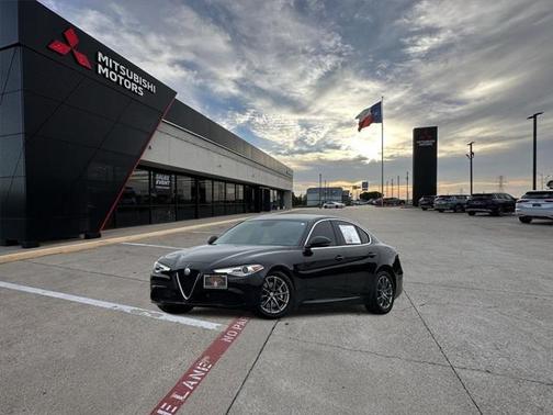 2018 Alfa Romeo Giulia Base