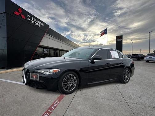 2018 Alfa Romeo Giulia Base