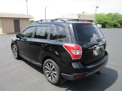 Black 2015 Subaru Forester 2.5i Premium