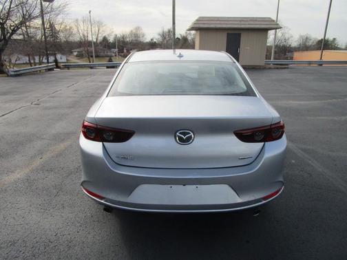 2019 Mazda Mazda3 FWD w/Preferred Package