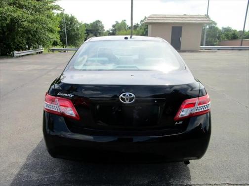 2010 Toyota Camry LE