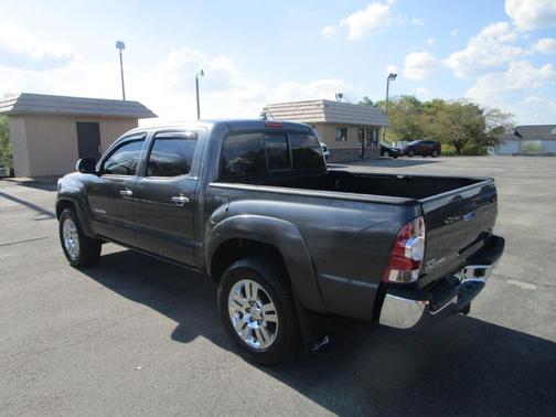 2015 Toyota Tacoma Base