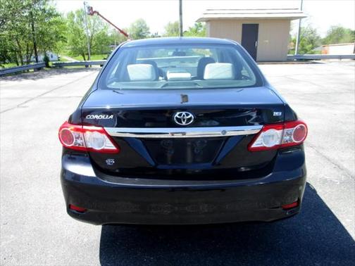 2011 Toyota Corolla LE