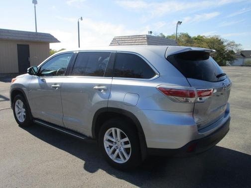 2014 Toyota Highlander LE