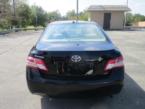 2011 Toyota Camry LE