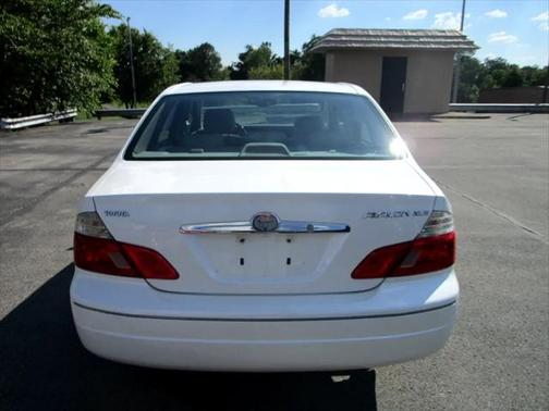 2004 Toyota Avalon XLS