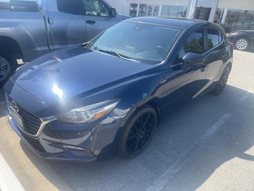 2018 Mazda Mazda3 Touring