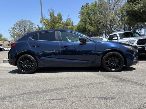 2018 Mazda Mazda3 Touring