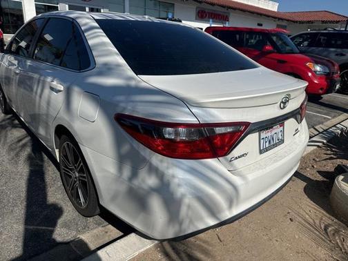 2016 Toyota Camry SE