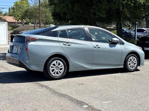 2016 Toyota Prius Two