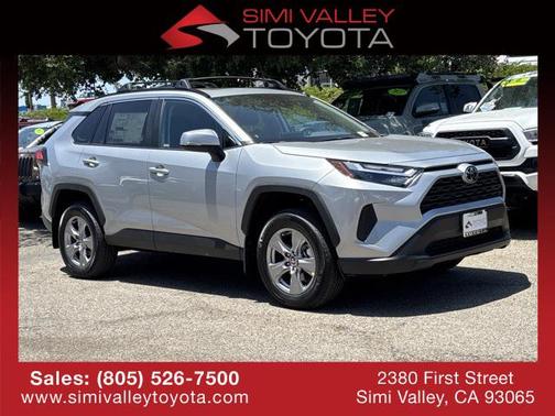 2025 Toyota RAV4 XLE