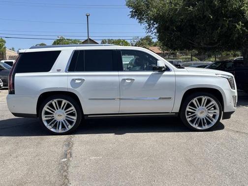 2017 Cadillac Escalade Premium Luxury