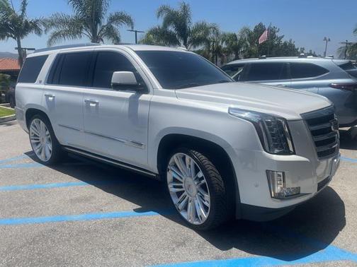 2017 Cadillac Escalade Premium Luxury