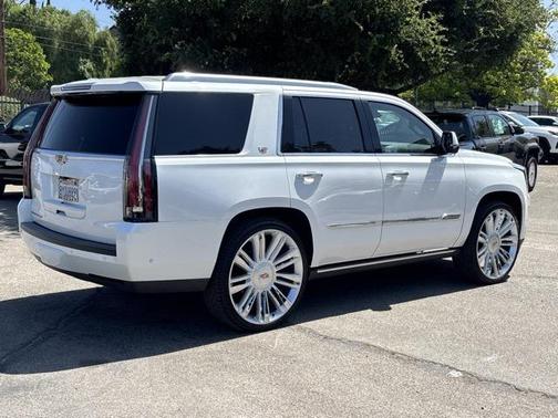 2017 Cadillac Escalade Premium Luxury