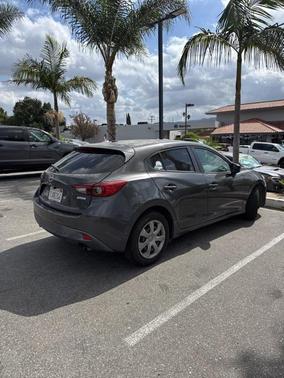 2015 Mazda Mazda3 i Sport