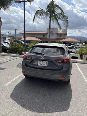 2015 Mazda Mazda3 i Sport