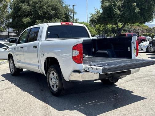 2015 Toyota Tundra SR5