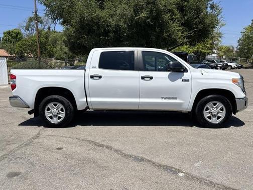2015 Toyota Tundra SR5
