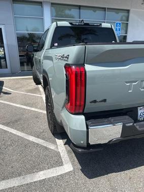 2022 Toyota Tundra SR5