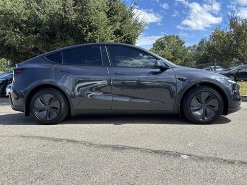 2026 Tesla Model Y Long Range