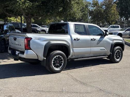 2025 Toyota Tacoma TRD Off-Road