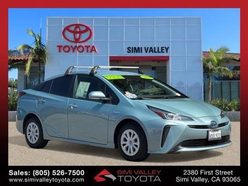 2022 Toyota Prius LE