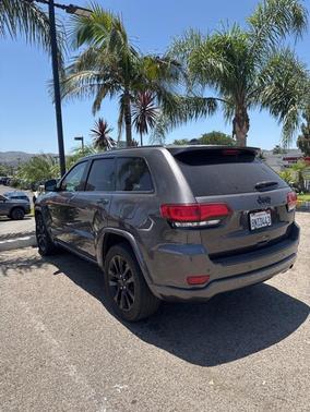 2020 Jeep Grand Cherokee Altitude