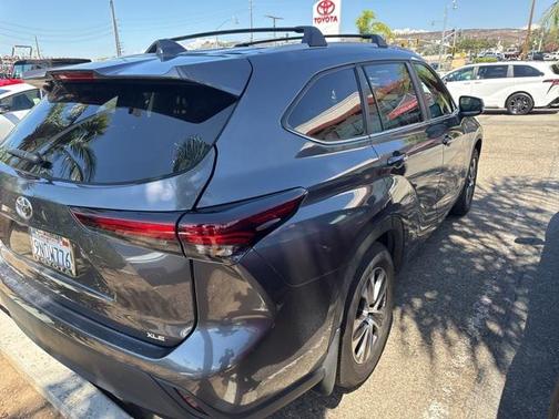 2024 Toyota Highlander XLE
