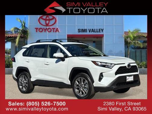 2025 Toyota RAV4 XLE Premium