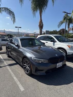 2019 BMW 330 i