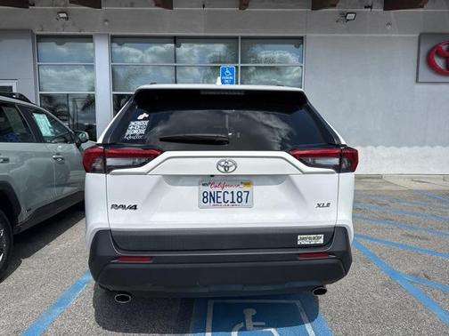 2020 Toyota RAV4 XLE Premium